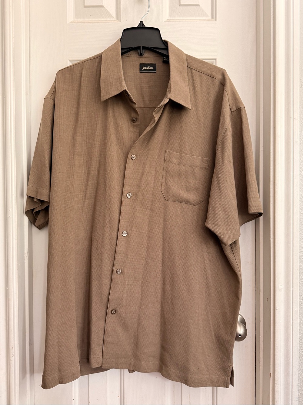 Neiman Marcus Men's Short-Sleeve Button-Down Shirt - Brown Tan